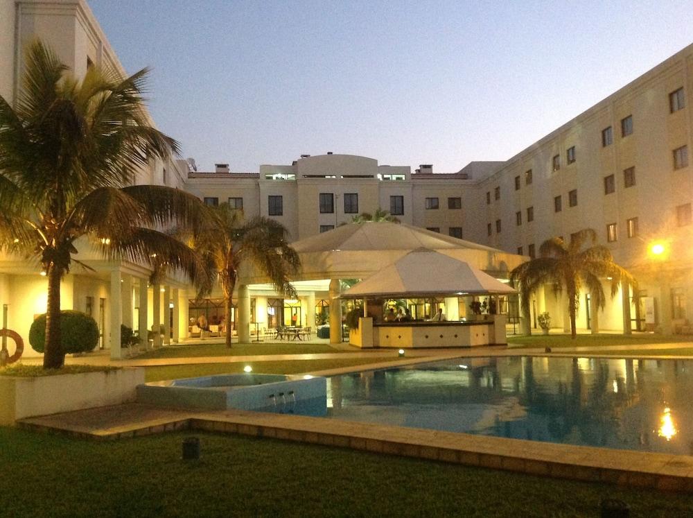 Hotel Vip Grand Maputo Exterior foto